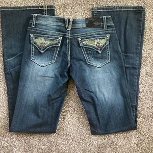 Vanity blue jeans size 26W/35L in great condition.